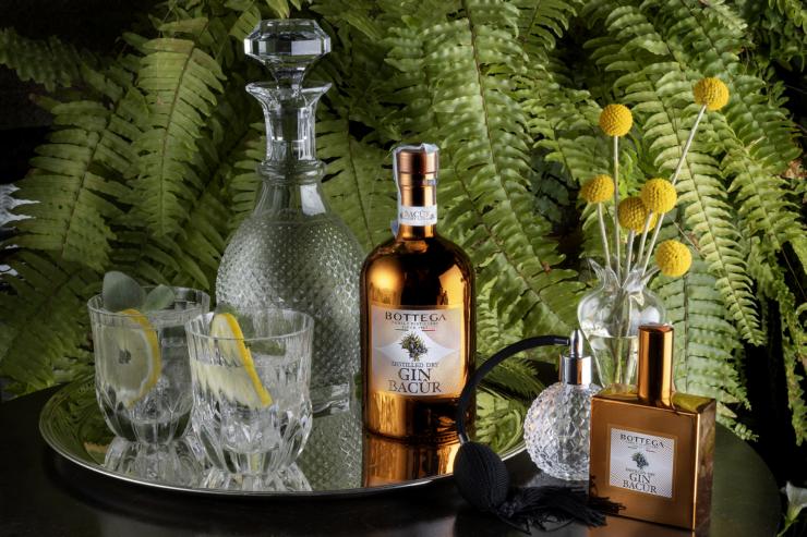 0.Gin Bacur vassoio cocktail