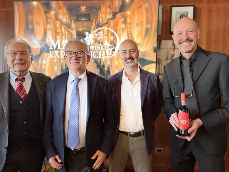 0.MASI da sx Sandro Boscaini prof Davide Gaeta prof Jean Marie Cardebat Federrico Girotto