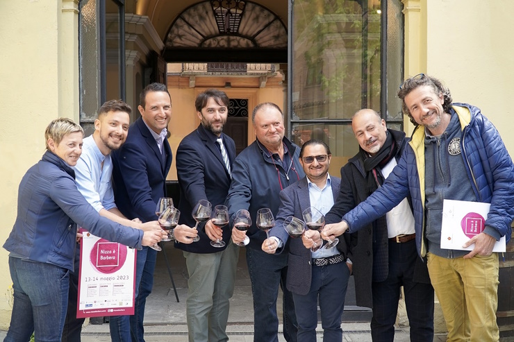 0.Nizza è Barbera 2023 brindisi organizzatori