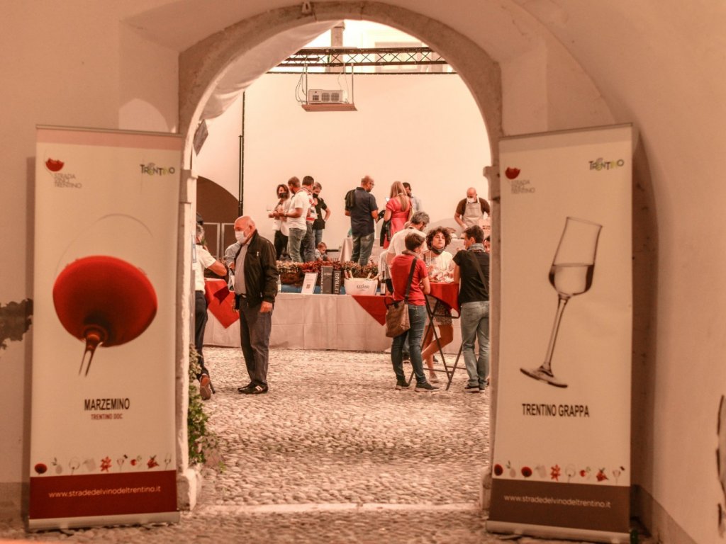 0.vallagarina di cucina in cantina